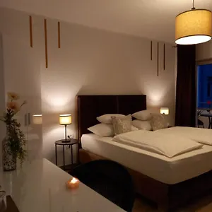 Garfild 1 Gostinjska kuća