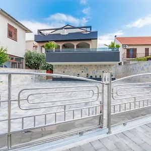 Apartman Rada, Biograd Na Moru